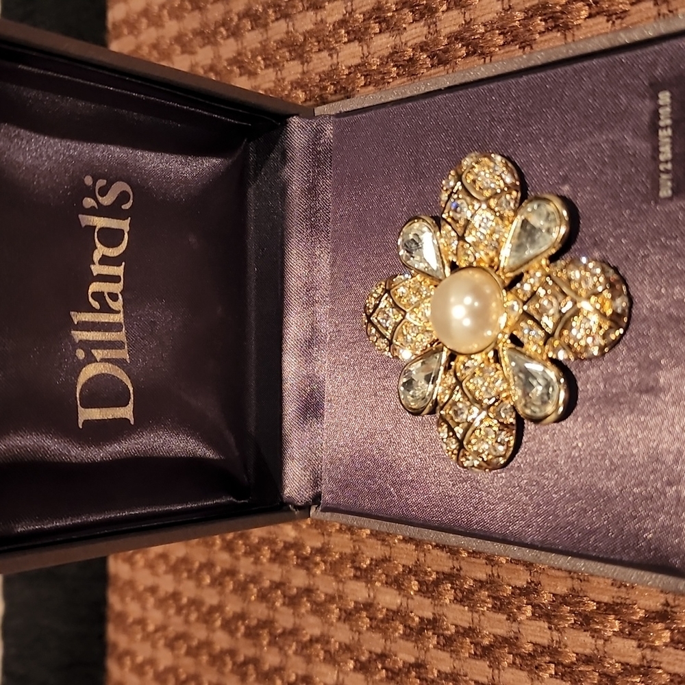 Gold Broach